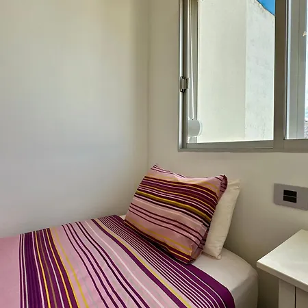Hostiguest Coliving Leon Y Castillo * لاس بالماس دي غران كاناريا